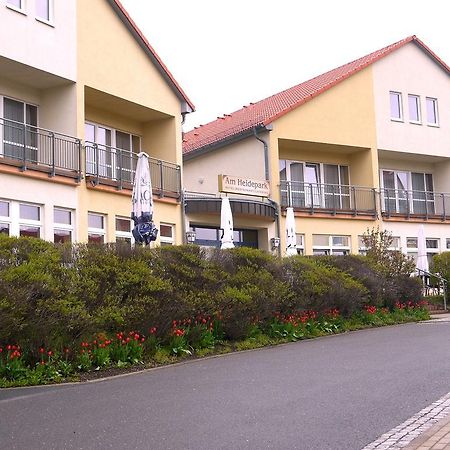 Hotel Am Heidepark Диполдисвалде Екстериор снимка